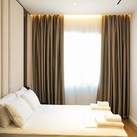 Priamor Collection Tirana